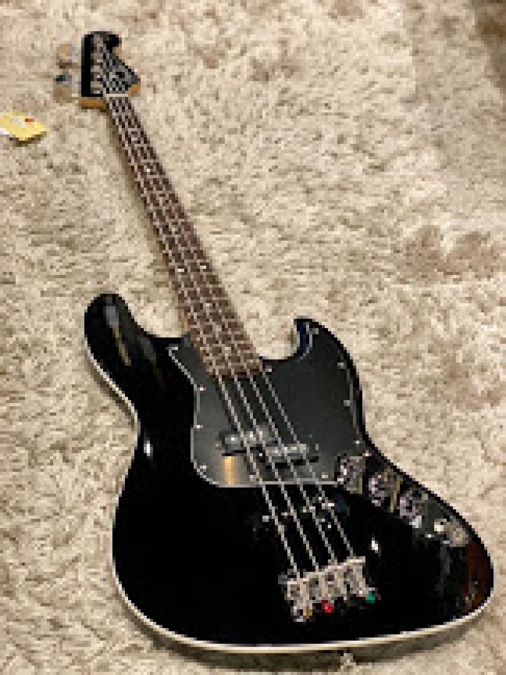 国内では販売 Fender Japan Aerodyne JAZZ BASS ブラック - 楽器/器材